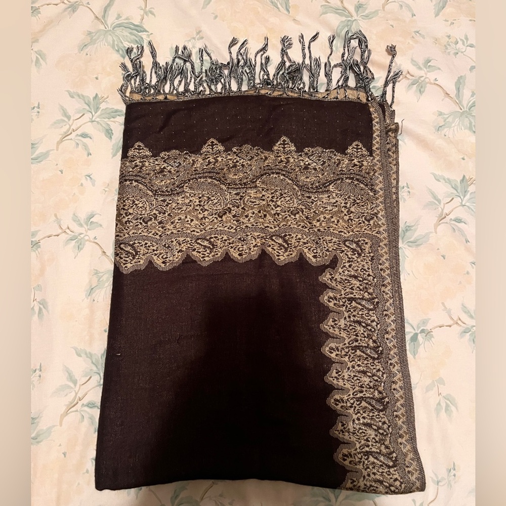 Brown and tan scarf
